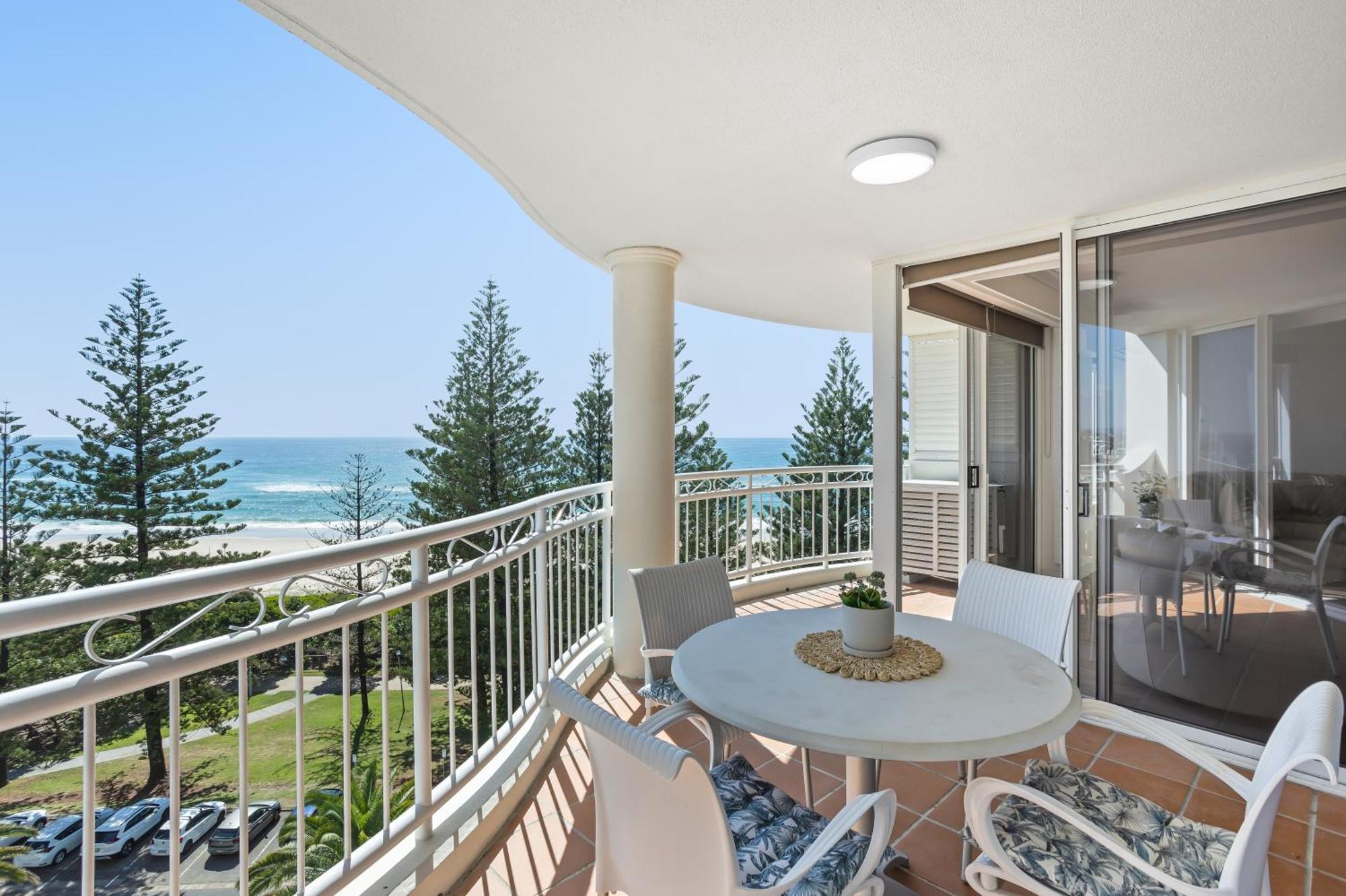 Ultiqa Burleigh Mediterranean Resort Gold Coast Exterior foto